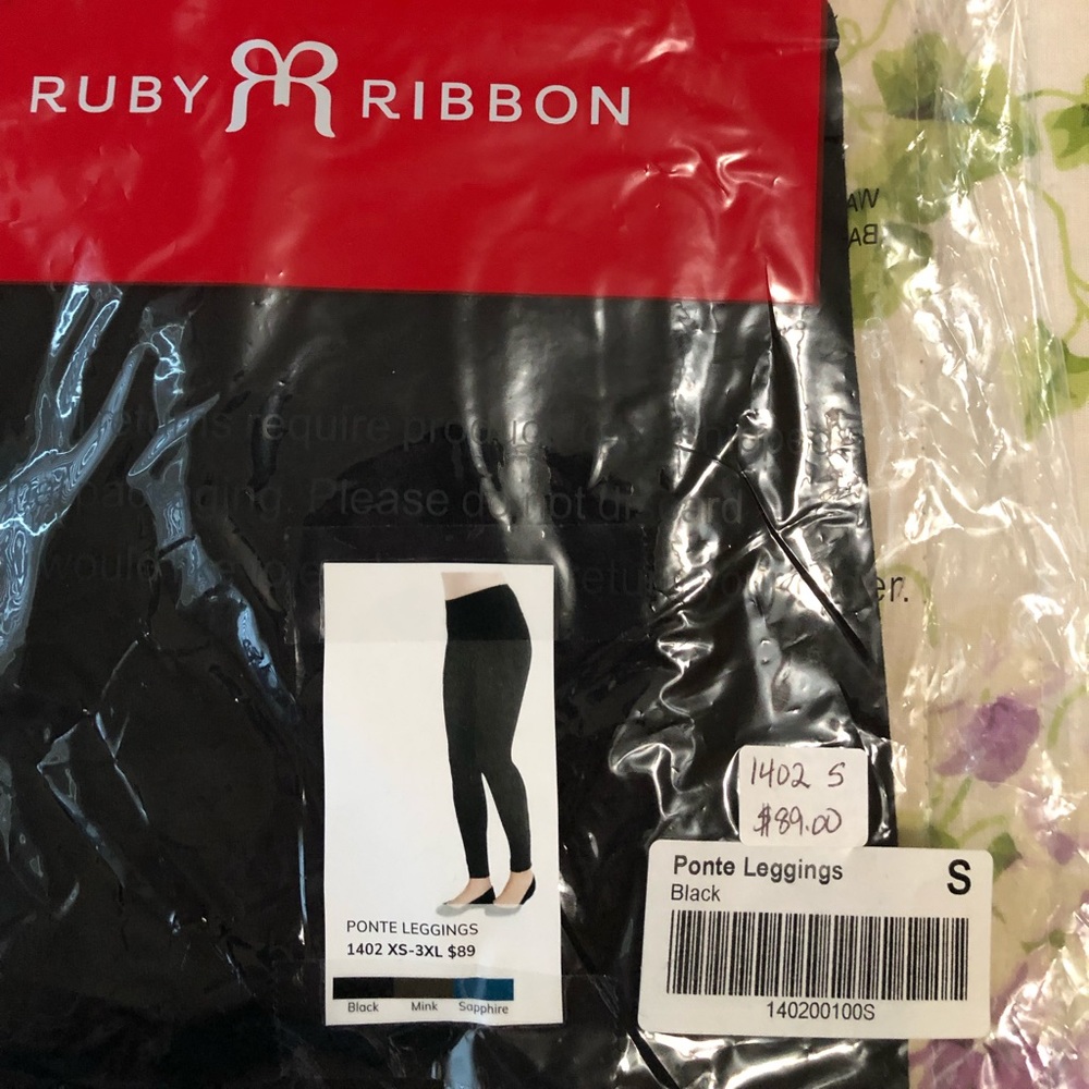 Ruby Ribbon Ponte Leggings-Small
